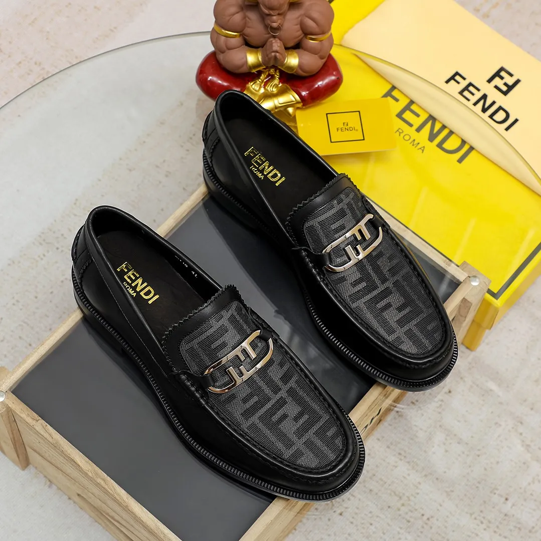 Men's shoes💰440 🕷🕷【FENDI】The latest men's formal leather shoes🇨🇳Classic series not to be missed💯The first layer is made of imported first-layer cowhide☘Original quality, the leather is smooth and delicate🎋The version is awesome, the perfect streamlined outline🍇🐮Leather lining, 2 colors, size 38-45...